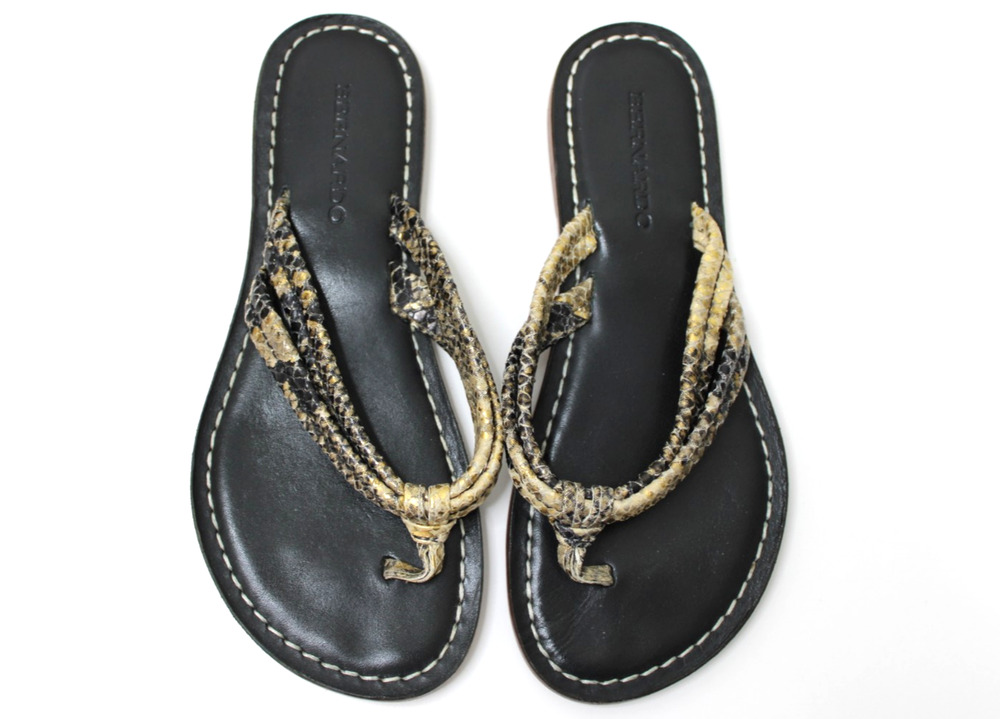 Bernardo Miami Gold & Black Metallic Braided Leather Thong Sandals Flat Size 7 M